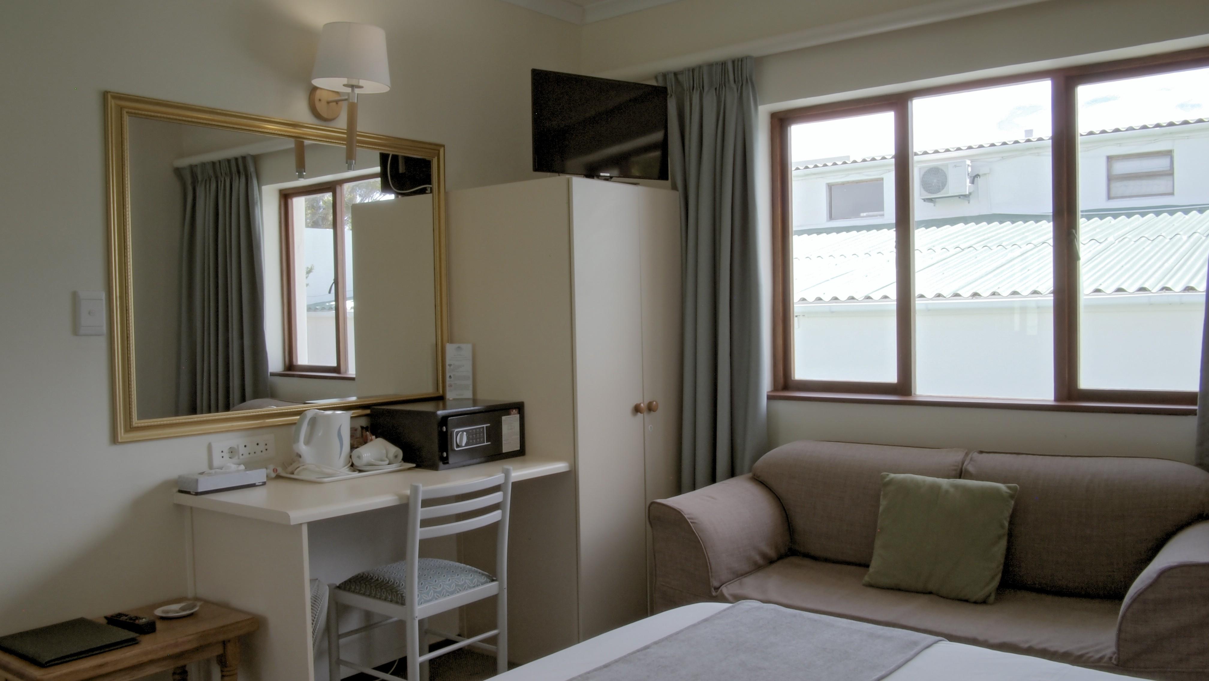 Windsor Hotel Hermanus Bagian luar foto