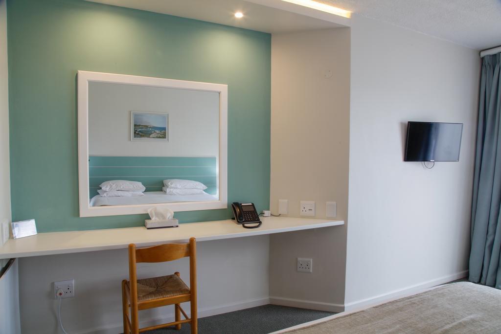 Windsor Hotel Hermanus Bagian luar foto