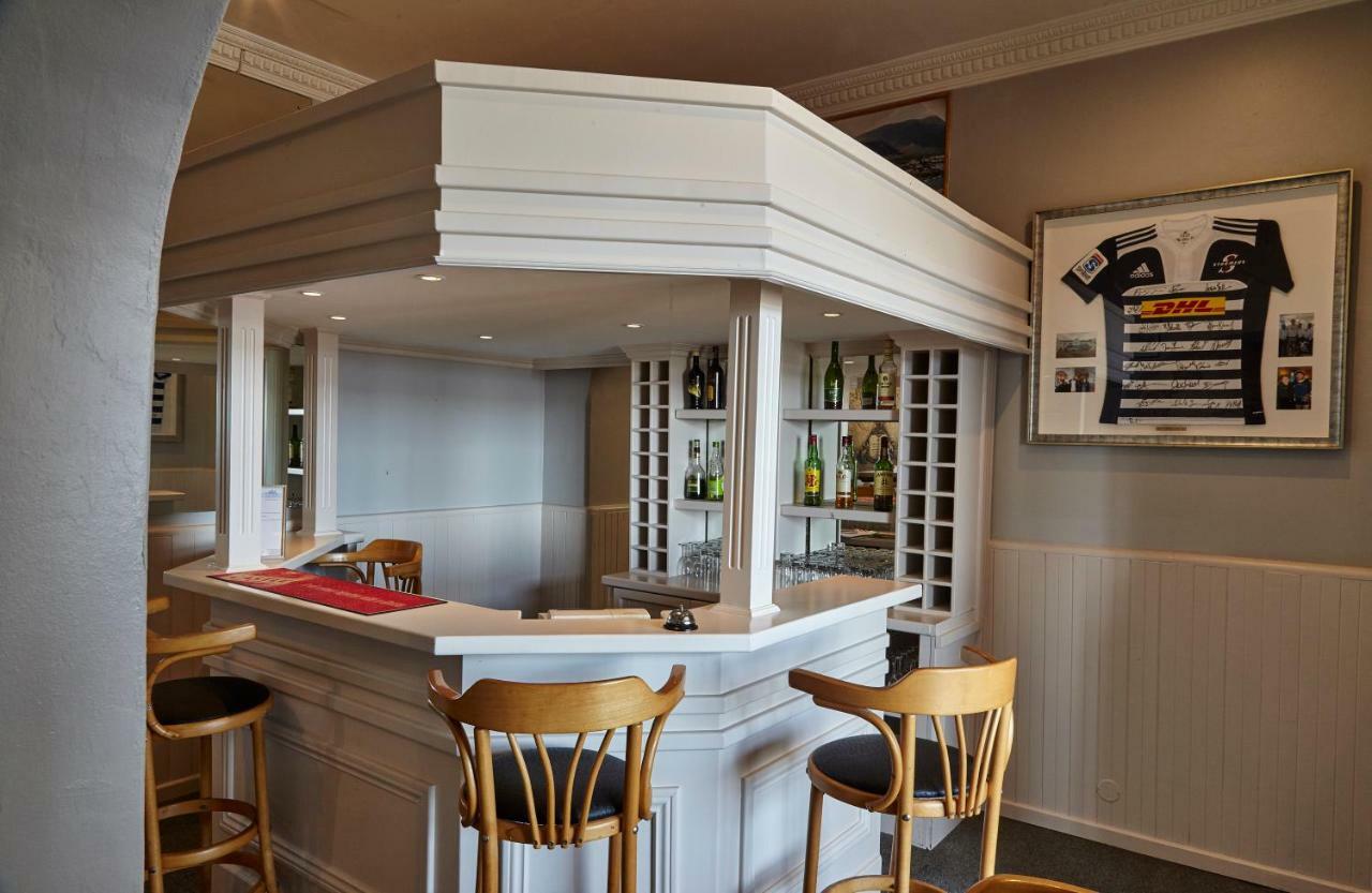 Windsor Hotel Hermanus Bagian luar foto