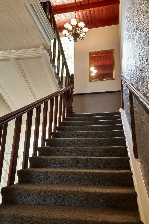 Windsor Hotel Hermanus Bagian luar foto